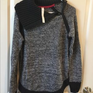 Lululemon sweater